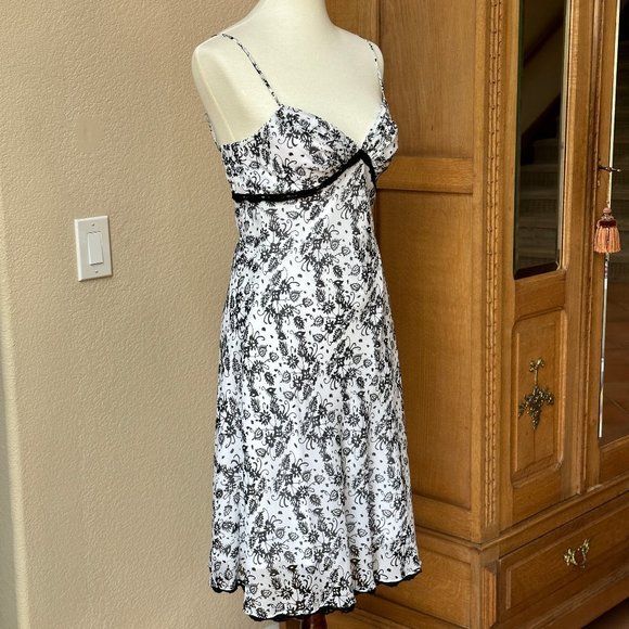 White House Black Market Spaghetti Strap Midi Dress - Picture 3 of 15
